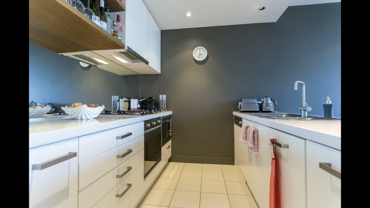 Fantastic Freshwater Apartment Мелбърн Екстериор снимка